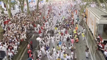 Corrida de touros em Pamplona faz vários feridos no quinto dia das festas de São Firmino