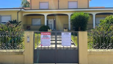 Homem assina contrato e acaba burlado e sem casa em Gaia. Acreditou estar a negociar com mulher "com valores"