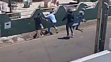 O momento em que militar da GNR tenta travar assaltantes em Elvas