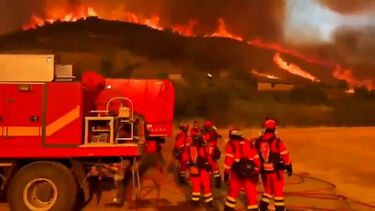 400 bombeiros combatem incêndio florestal no nordeste de Espanha