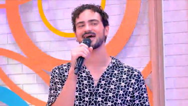 Pedro Maralma apresenta "Acrescentar amor" no "Olá, Bom Dia!"