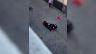 Homem marroquino morre a pedir ajuda enquanto é detido pela polícia em Itália
