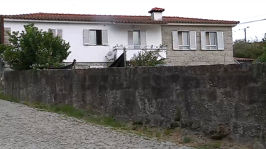 Dois lares clandestinos sem condições encerrados em Lousada