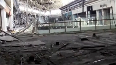 Reveladas as primeiras imagens do interior do centro comercial que colapsou após sismo no Japão