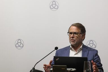 MAI diz que "território desorganizado" contribui para hectares ardidos