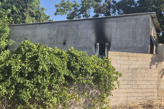 Incêndio em habitação faz dois feridos ligeiros em São Brás de Alportel