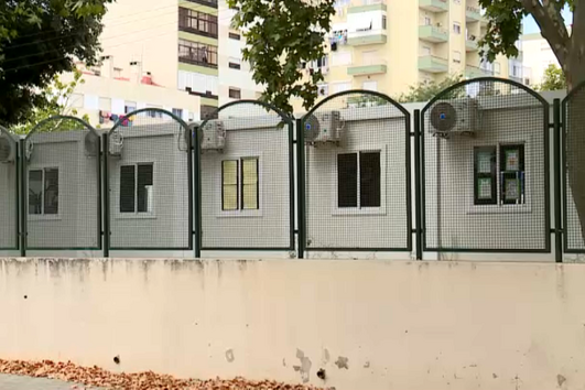Monoblocos na Escola Básica Quinta do Conde de Portalegre