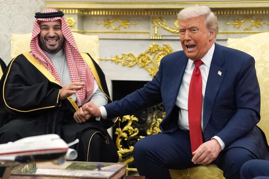Donald Trump com o príncipe herdeiro saudita, Mohammed Bin Salman