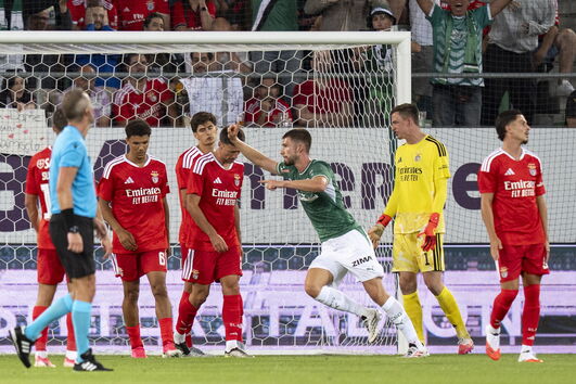 Benfica perdeu com o St. Gallen