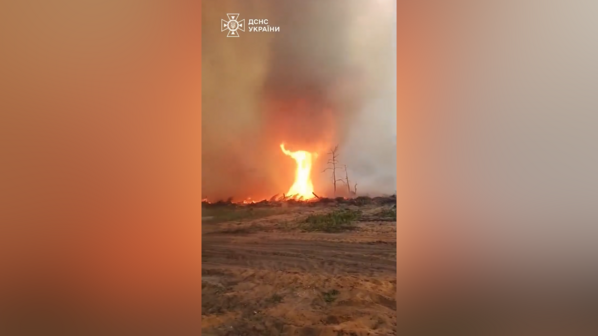 Raro "tornado de fogo" forma-se em incêndio na zona de exclusão de Chernobyl