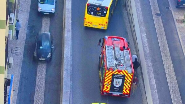 Dois mortos e 14 feridos em atropelamento de autocarro em Agualva-Cacém