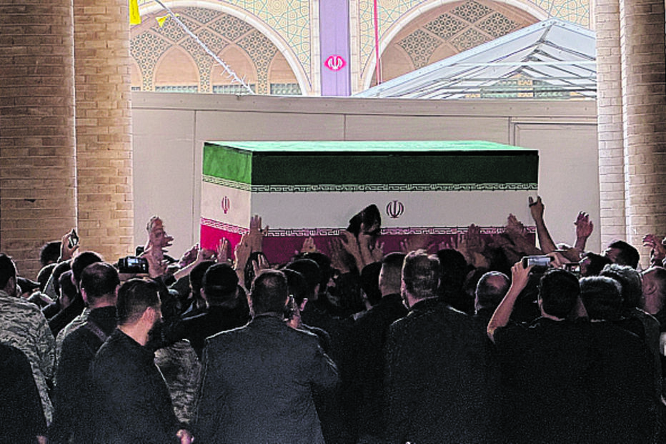 Imagem IRAN_KHAMENEI_FUNERAL_11112--26164.jpg