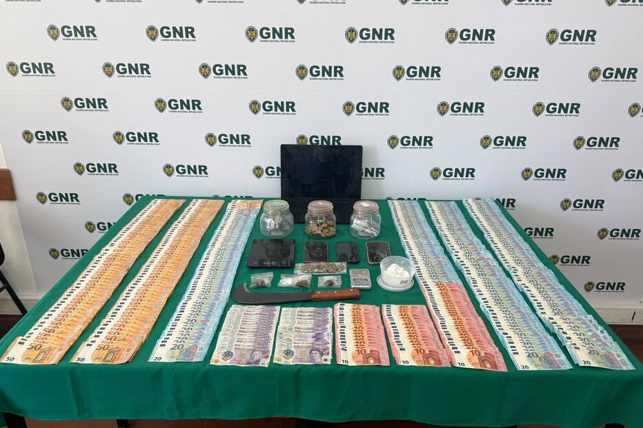 GNR caça traficantes com 11 mil euros em numerário