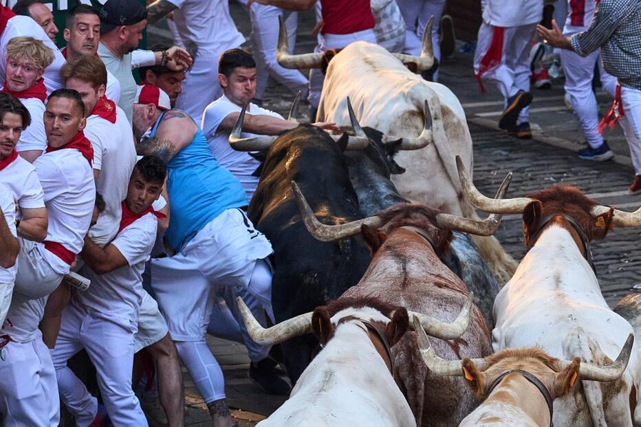 Corrida de touros das fetas de San Fermín, Espanha