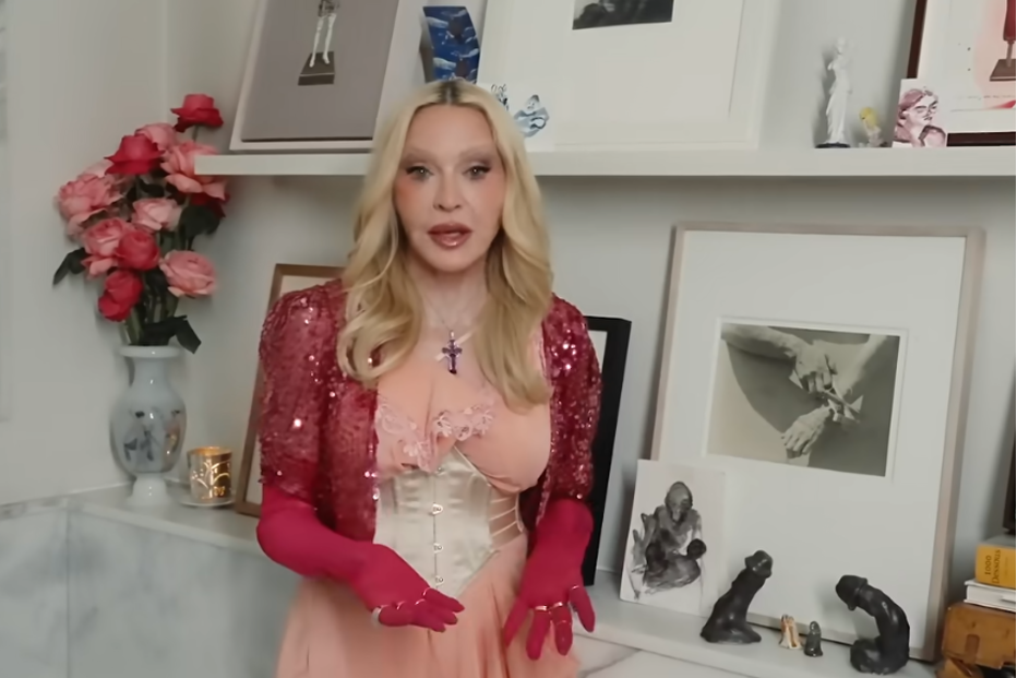 Madonna mostra as esculturas de pénis 