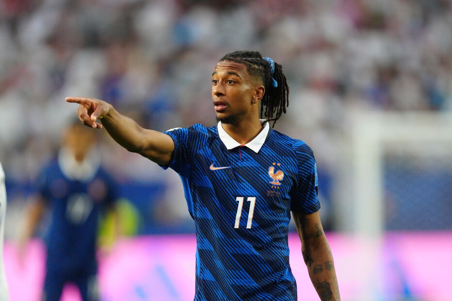 FIFA rejeitou, esta quarta-feira, o recurso da França e mantém cartão amarelo a Michael Olise