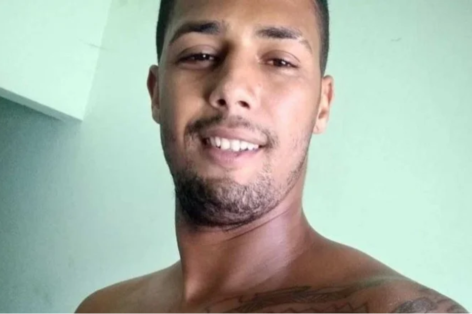 Jeander Vinícius da Silva Braga foi condenado, esta quarta-feira, a 22 anos e 9 meses de prisão pelo homicídio do ator Jeff Machado