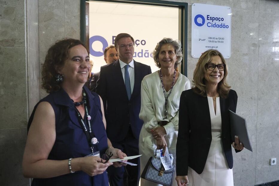 Ministra da Saúde aguarda esclarecimentos do INEM sobre morte de homem em Guimarães