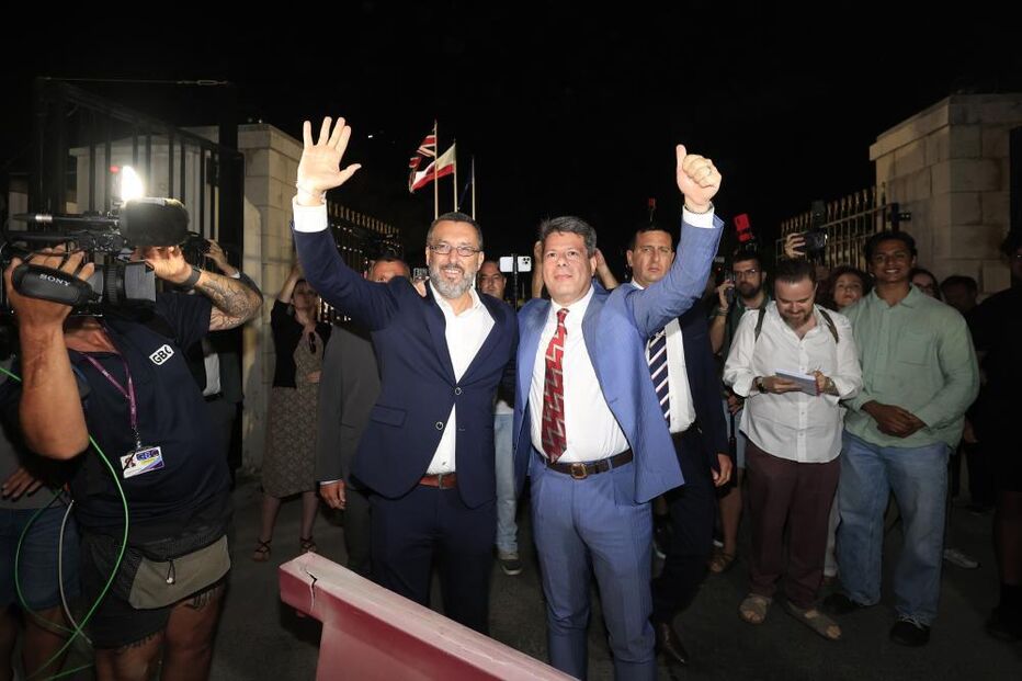 Milhares de pessoas celebram fronteira livre e sem vedação em Gibraltar