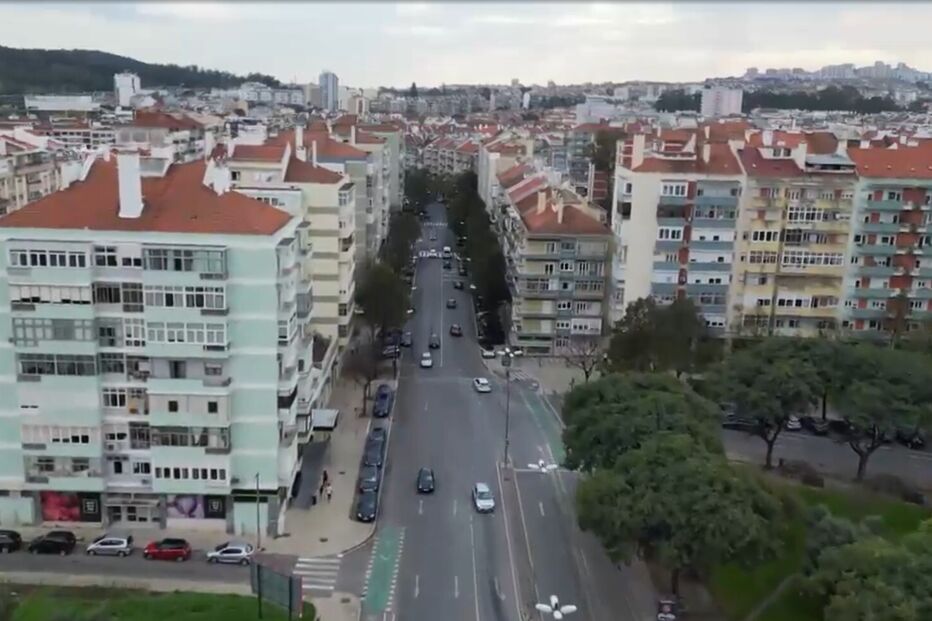 Além de habitação, é necessário investir na integração social e empregabilidade para ajudar pessoas sem-abrigo