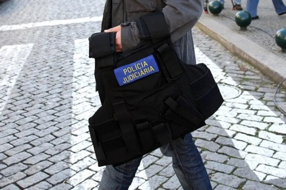 PJ alerta para homicida perigoso em fuga: 