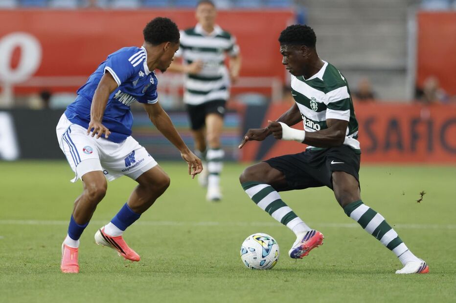 Sporting goleia Estrasburgo por 7-0 em jogo de preparação