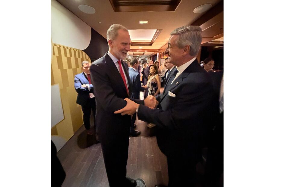 José Luís Arnaut com o rei Felipe VI