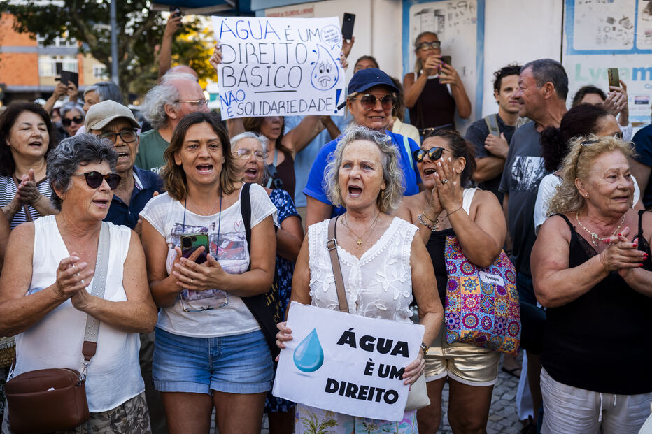 Consumidores de Almada exigem que a água seja um direito