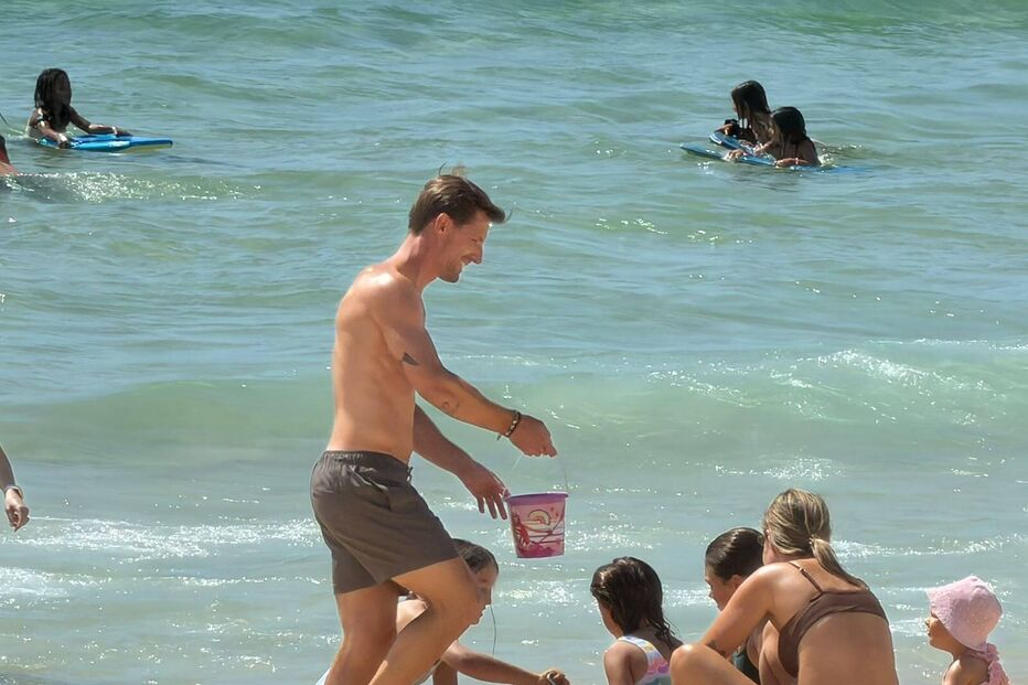 Adrien Silva de férias em família na Comporta