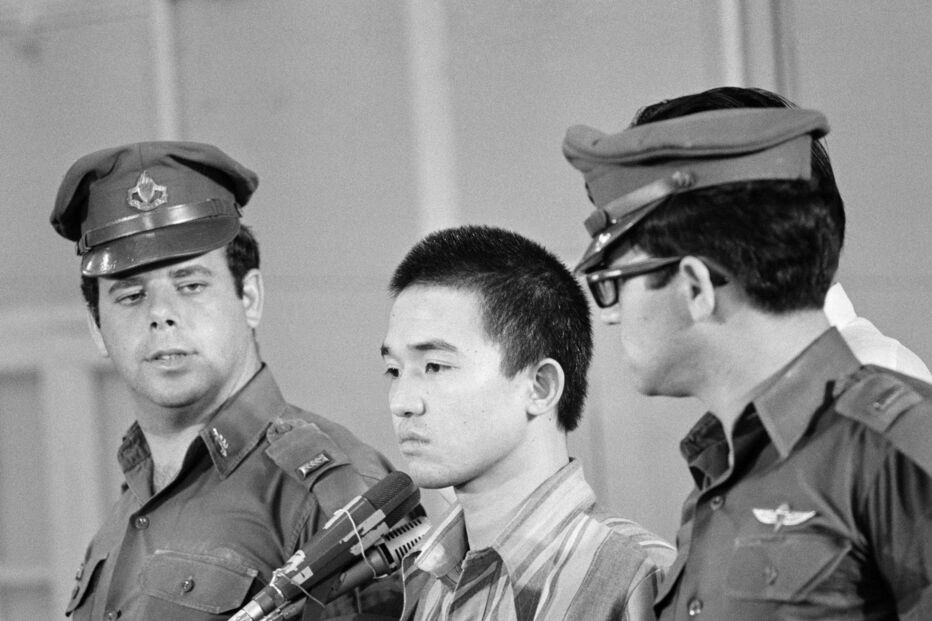 Kozo Okamoto é visto no tribunal ao ser condenado a prisão perpétua em Lod, em Israel, a 27 de julho de 1972.