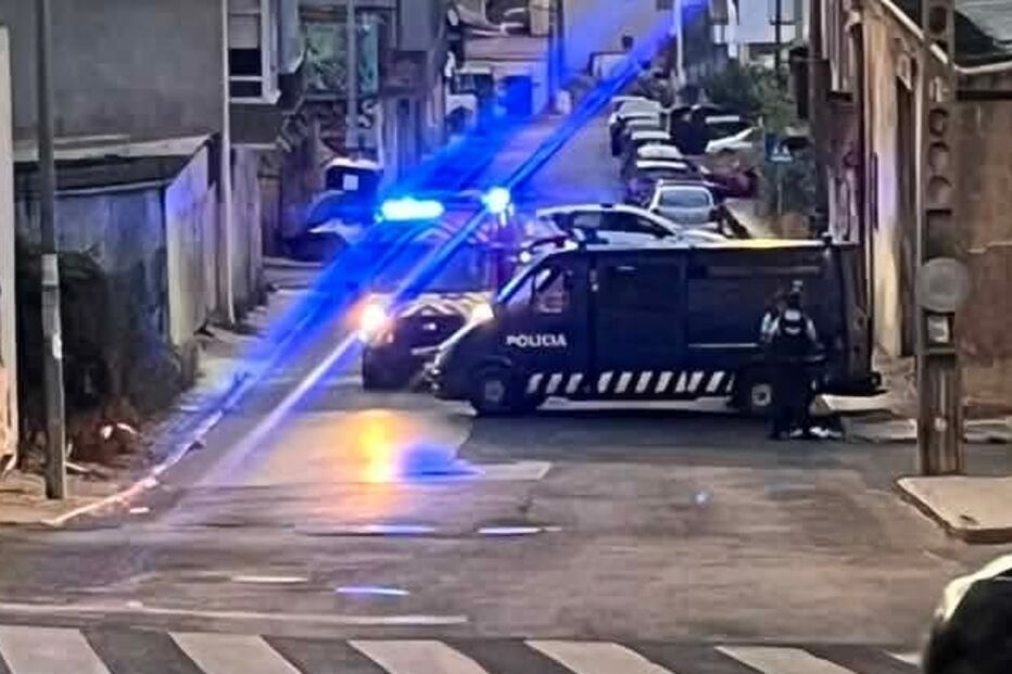 Homem baleado nas costas em Camarate, Loures, após fuga. Polícia Judiciária investiga