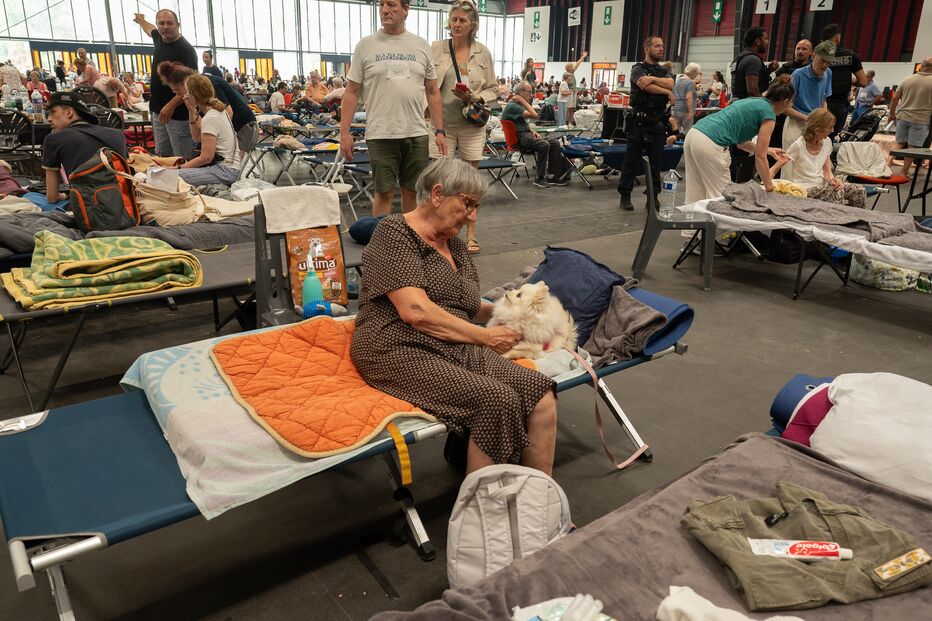 Incêndios em França obrigam à deslocação de populares 
