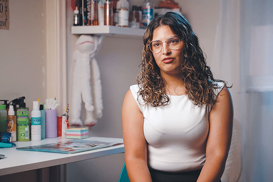 Fatima Resende, jovem residente num apartamento de autonomização da SCML.jpg