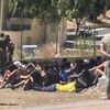 <![CDATA[ Militares conduzem migrantes em caixas de segurança de Ceuta até à fronteira com Marrocos ]]>