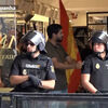 <![CDATA[ Protesto de direita em Ceuta termina com manifestantes refugiados em café ]]>