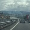 <![CDATA[ A4 cortada após colisão entre camião e carro em Valongo ]]>