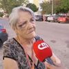 <![CDATA[ "Fico sempre magoada": idosa cai de escadas de prédio porque edifício tem elevadores avariados em Almada ]]>