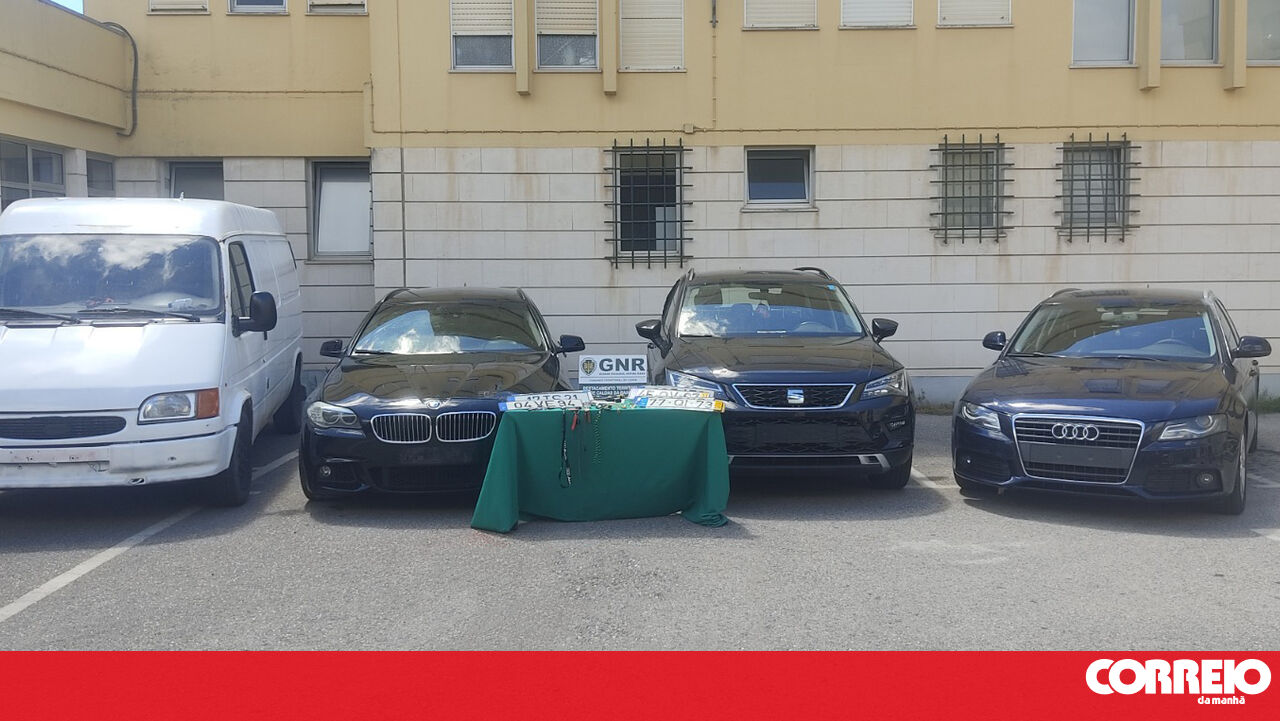 <![CDATA[ Apanhado pela GNR jovem que furtava carros de oficinas e stands ]]>