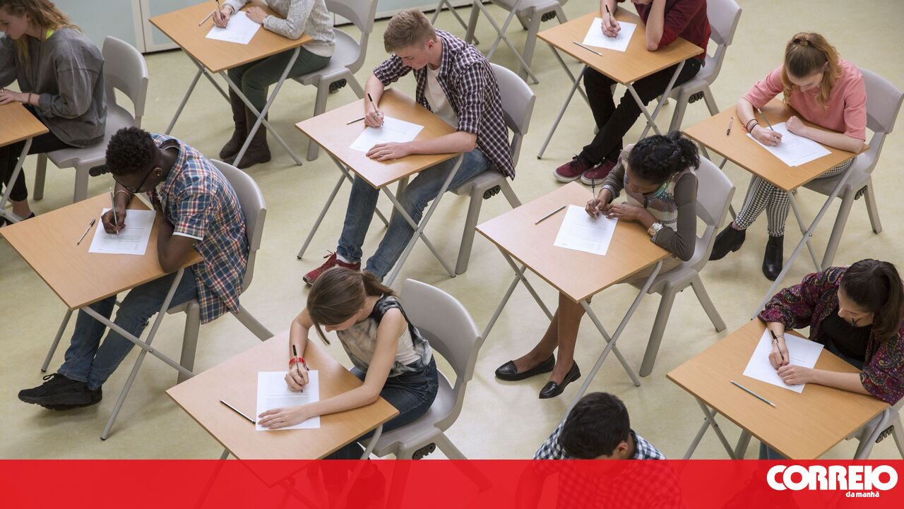 Portugal perde 43 mil crianças e jovens num ano