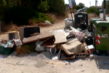 Lixo toma conta da Charneca da Caparica e revolta moradores. Veja agora na CMTV 