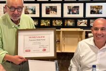 Correio da Manhã homenageia Francisco Moita Flores pelos 25 anos de colaboração