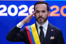 Abelardo de la Espriella toma posse como presidente da Colômbia