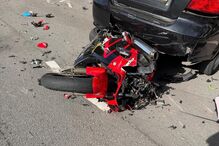 Motociclista gravemente ferido após colidir com carro em Braga