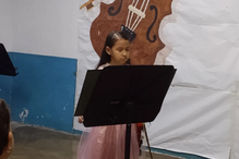 Violinista morre aos nove anos após tocar no Vaticano