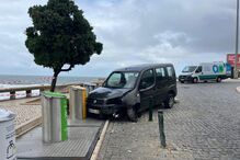 Um morto em despiste de carro na avenida Marginal de Cascais