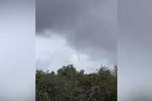 Imagens mostram nuvem funil em Sintra