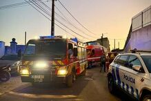 Motociclista ferido em colisão entre mota e carro em Camarate. Condutor de ligeiro colocou-se em fuga