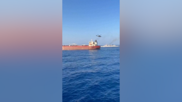 Marinha italiana interceta petroleiro suspeito de integrar “frota fantasma” da Rússia