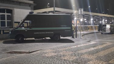 Mala suspeita alarma passageiros de comboio em Lousada