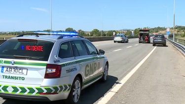 Homem morre e mulher fica gravemente ferida em colisão em Tomar. Vítima mortal entrou na A13 em contramão